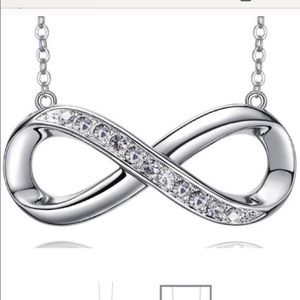 Swarovski crystal necklace 🔥 🔥 🔥